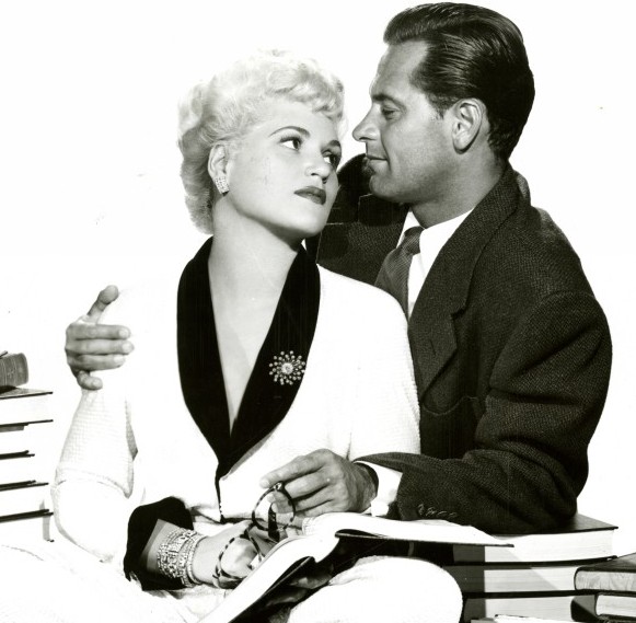 Otto libri sotto le stelle:  L’Otello senza acca. Orson Welles nel fondo Oberdan Troiani