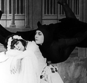 Il restauro di Les Vampires