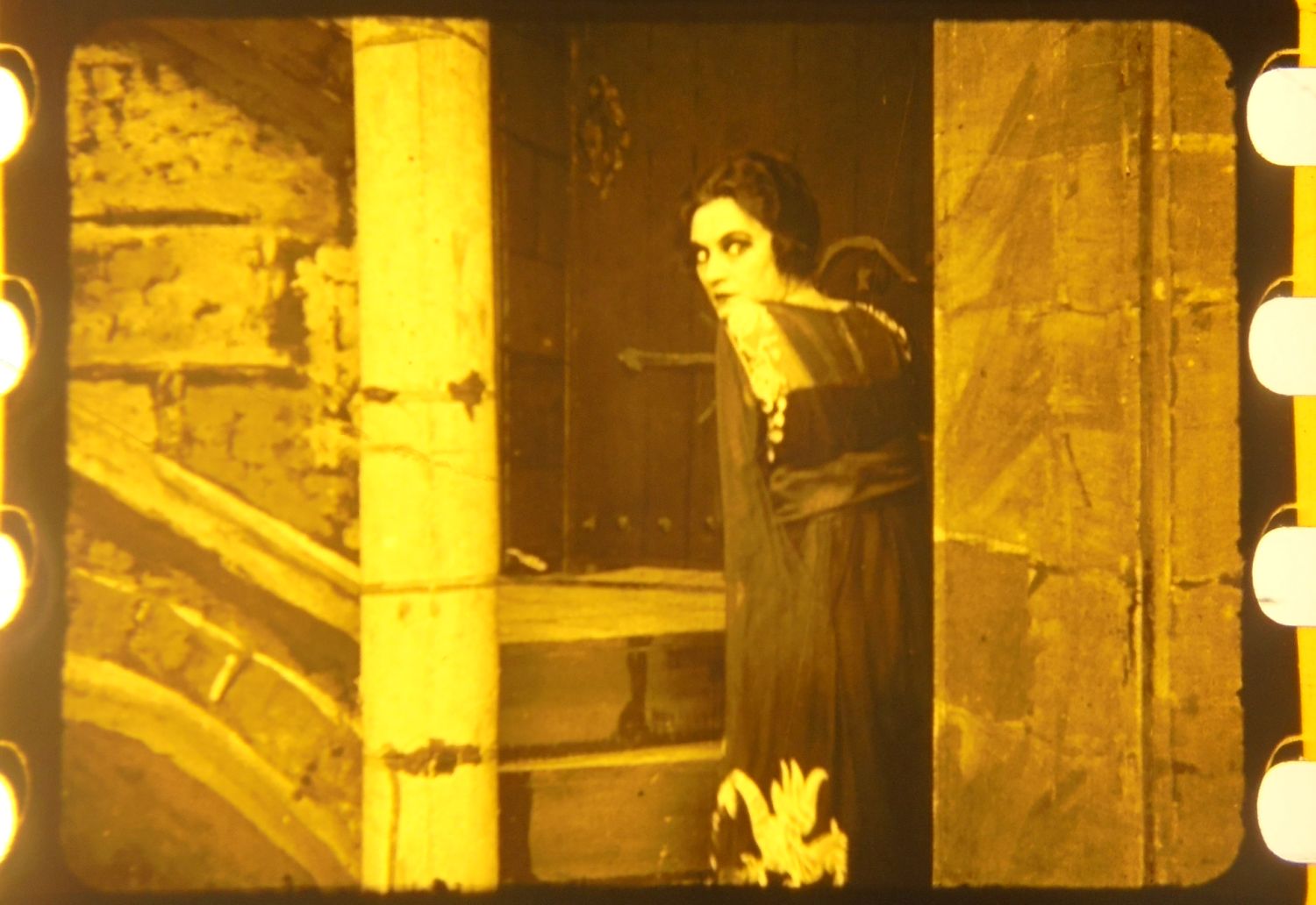1918 – War and politics / profession: director (Woman)