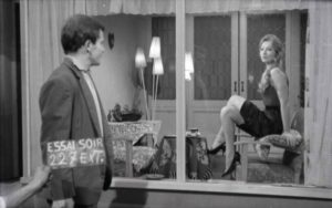 LA RAGAZZA IN VETRINA