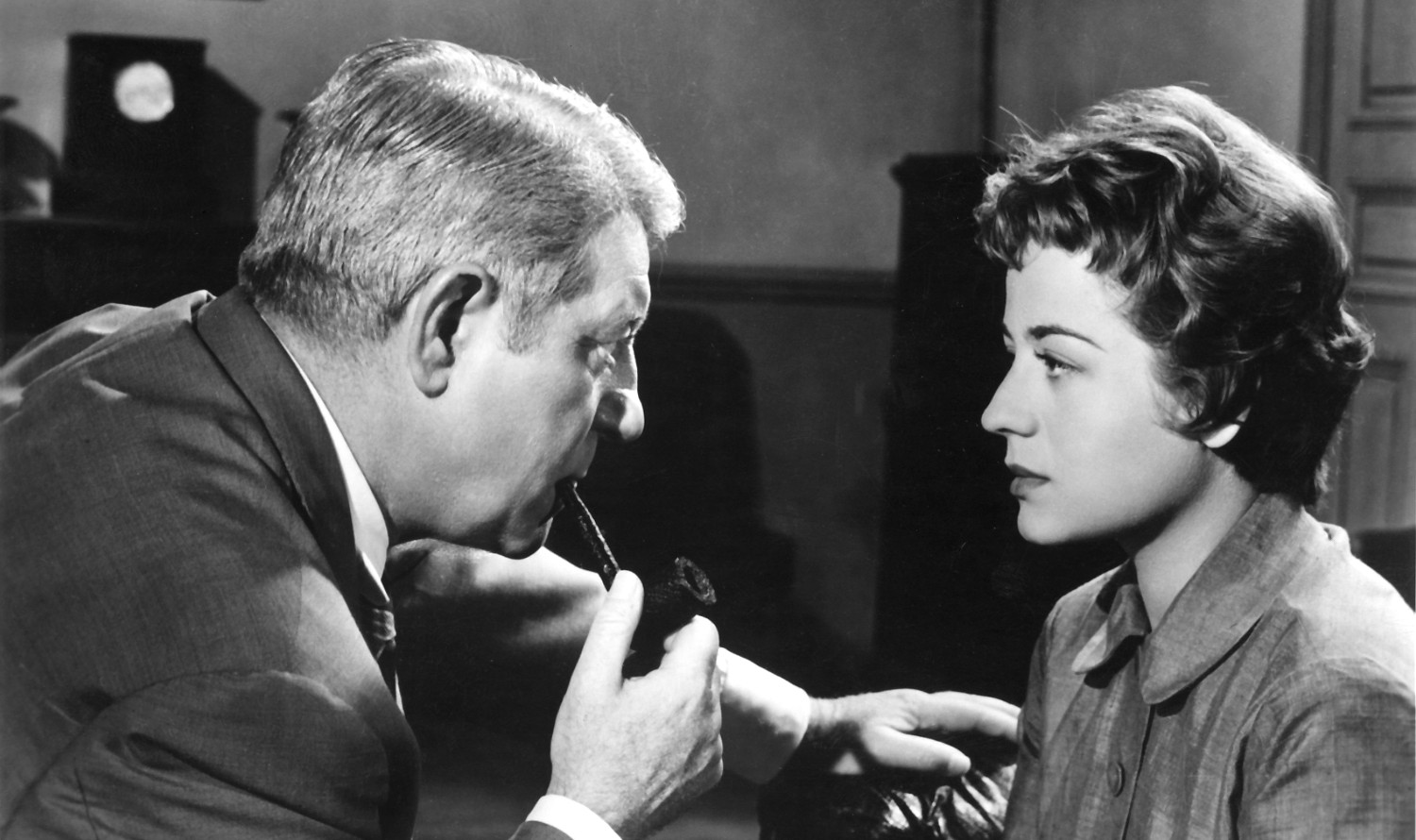 MAIGRET TEND UN PIÈGE