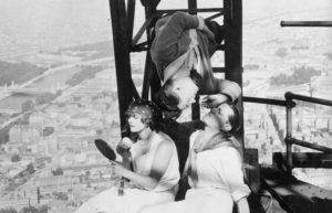 PARIS QUI DORT/Ein Werktag