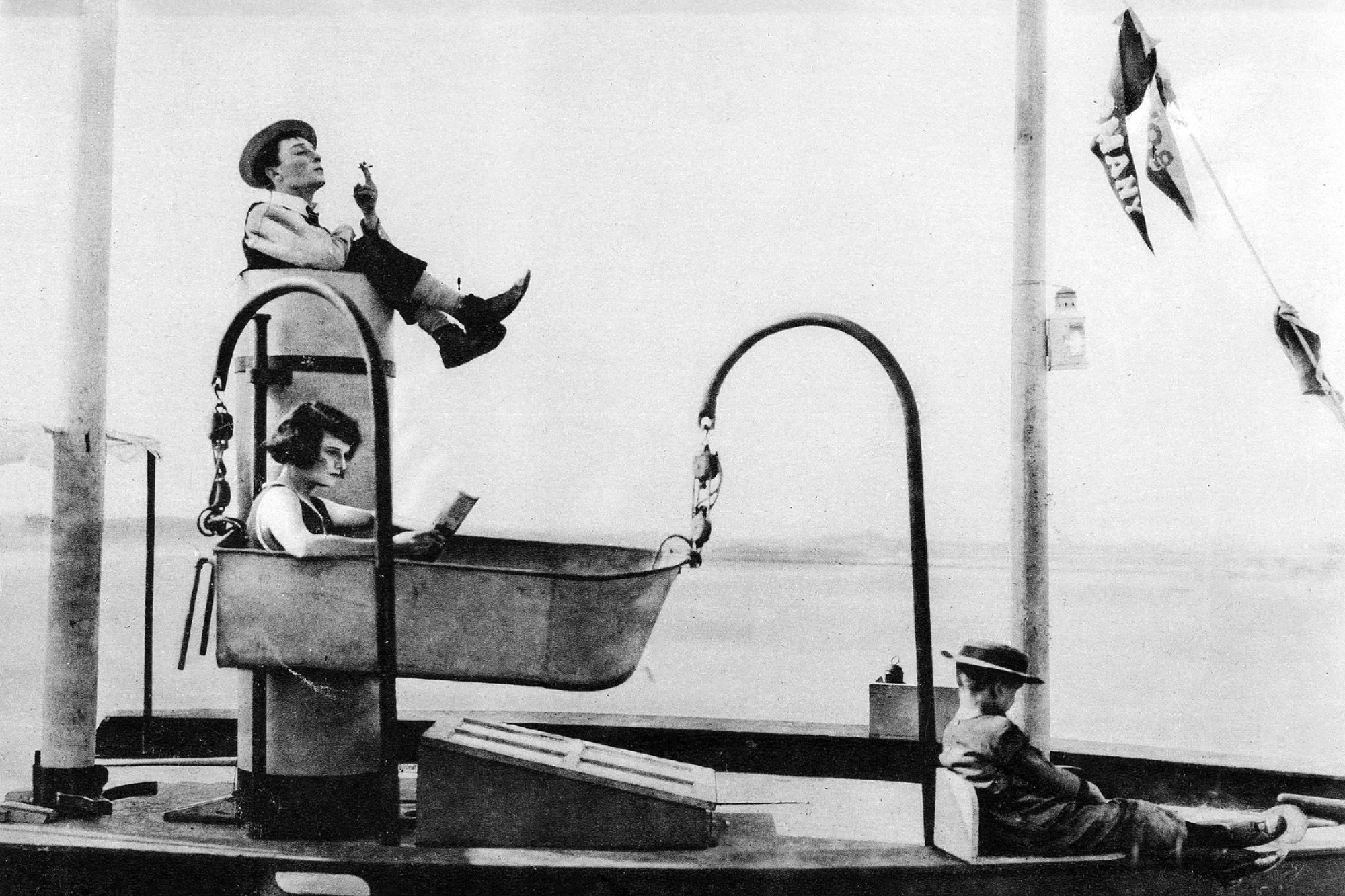 THE BALLOONATIC / THE BOAT