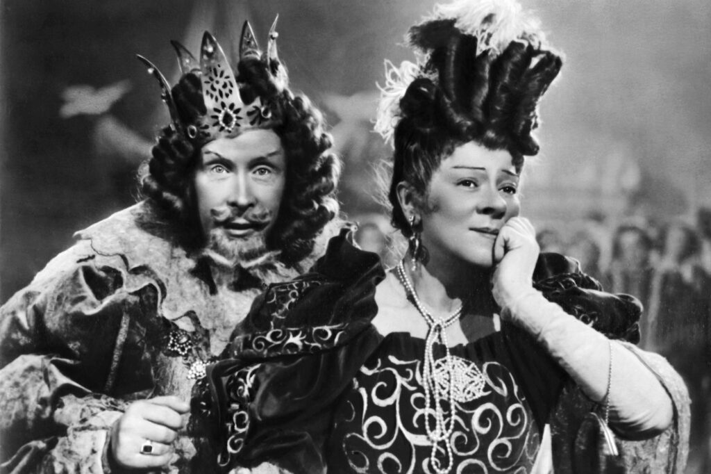 Early Women Directors in the Soviet Union