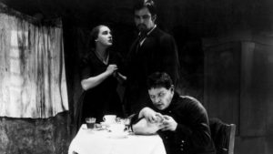 1921: Avanguardie, cinegiornali e DIE HINTERTREPPE