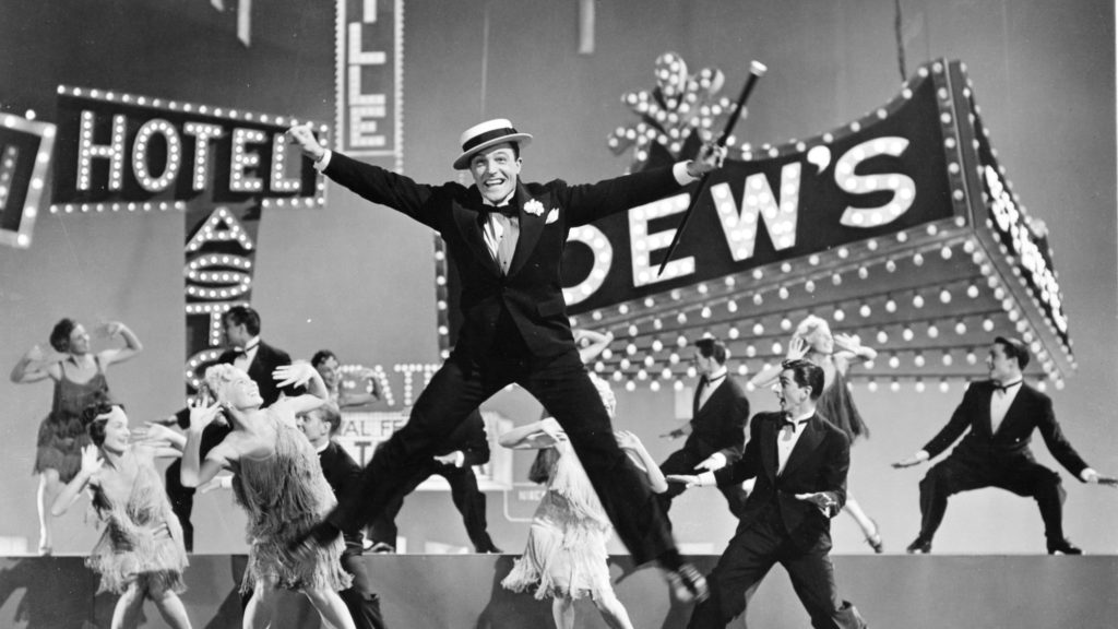 GENE KELLY MÈNE LA DANSE
