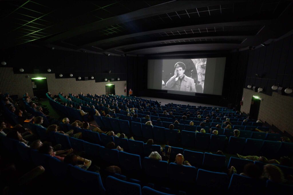 Oltre 10mila presenze alla prima giornata del festival Il Cinema Ritrovato