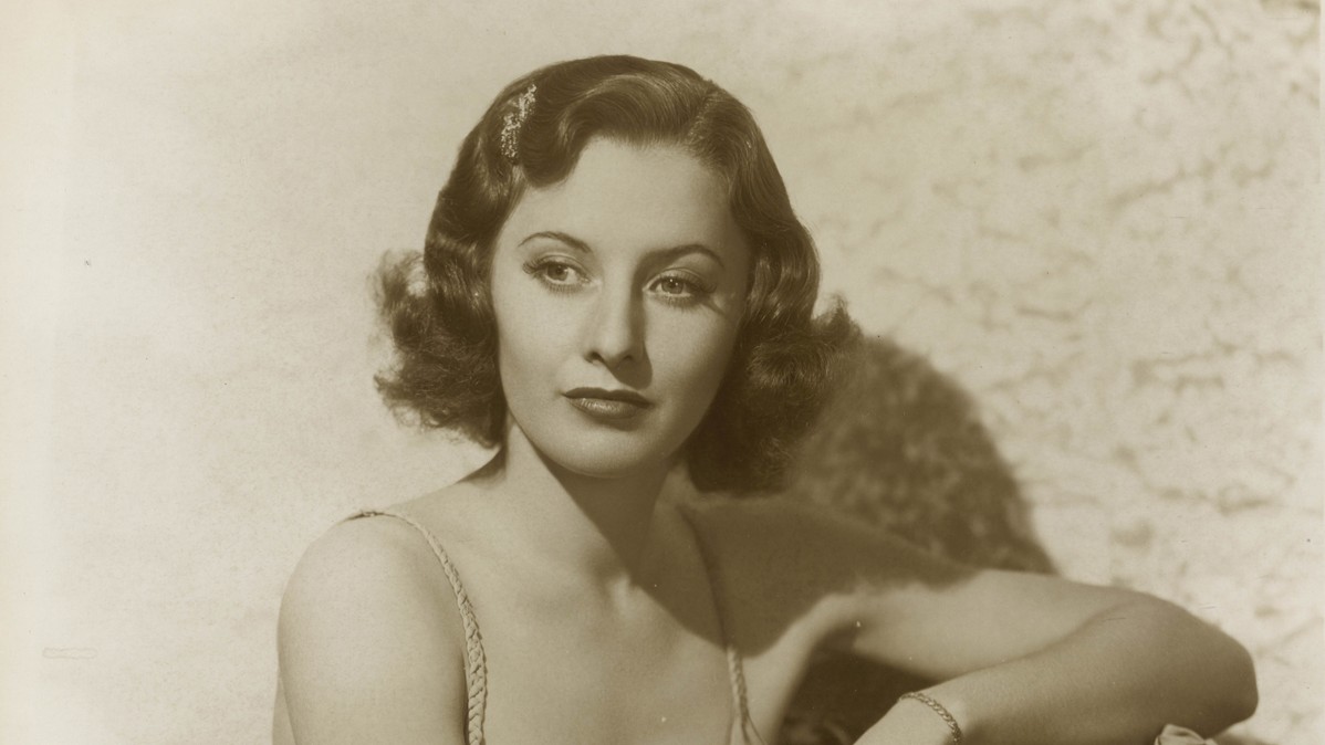  ALL SHE DESIRES: BARBARA STANWYCK
